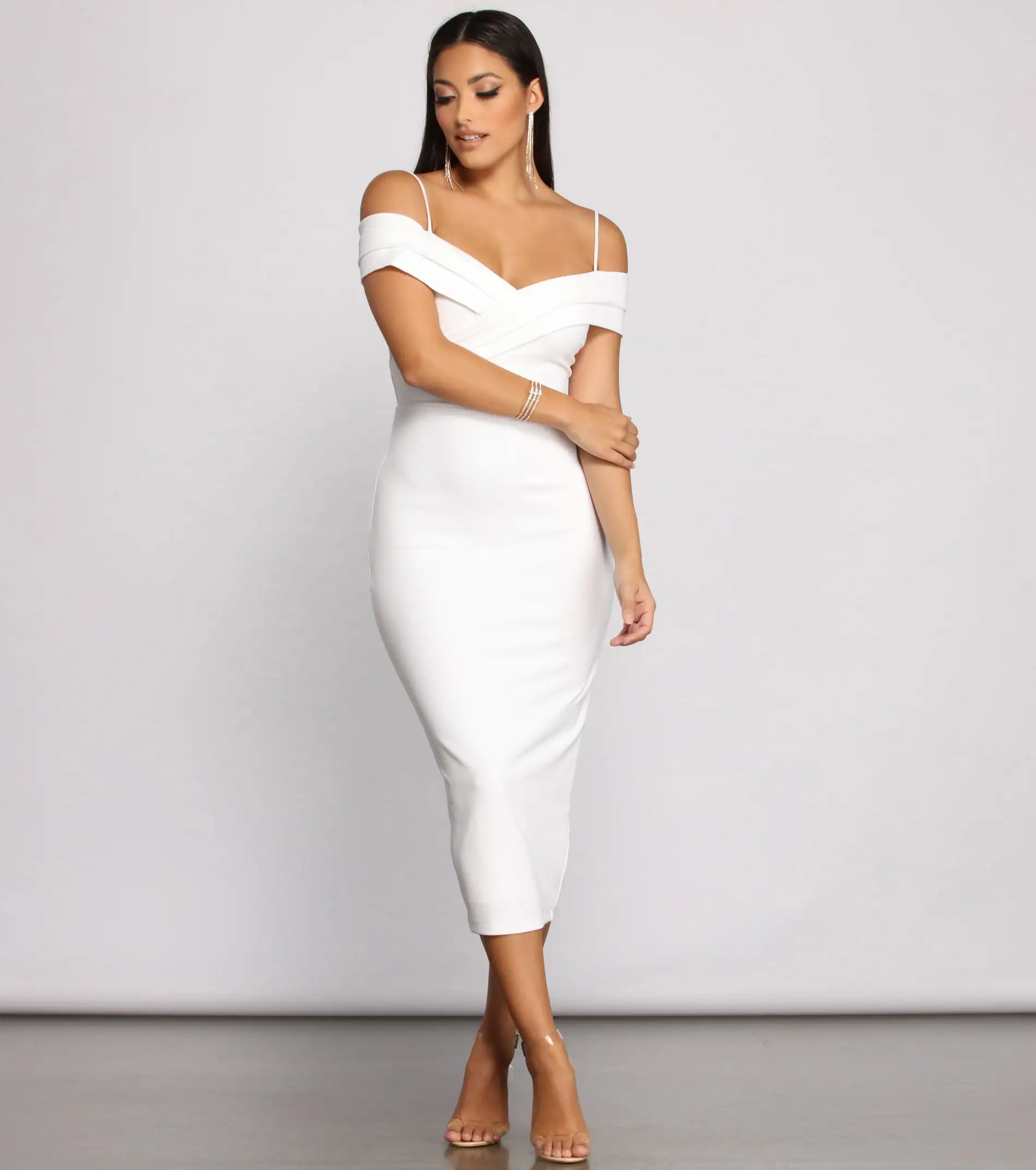 Windsor. Valeria Formal Off-The-Shoulder Crepe Midi Dress
