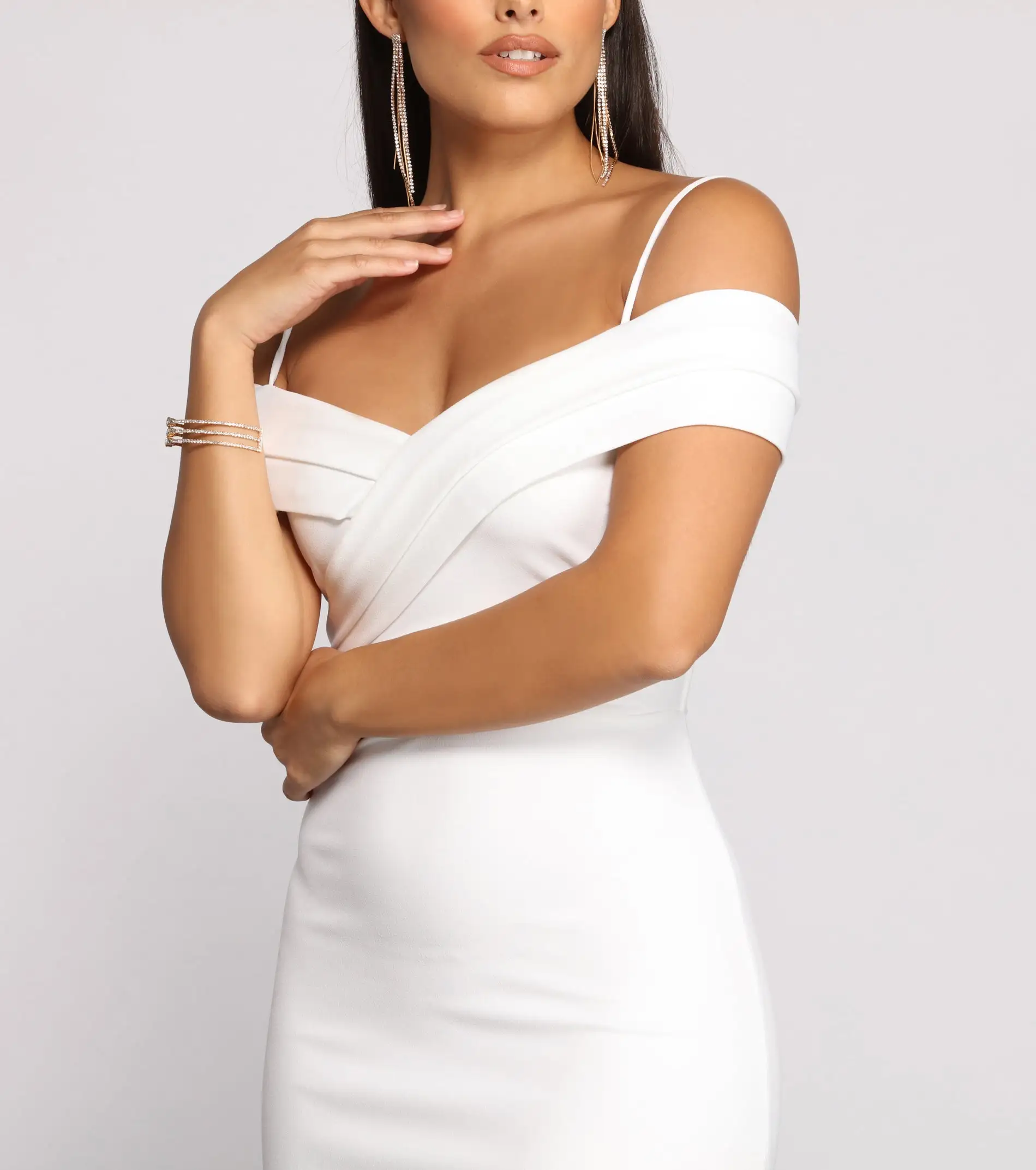 Windsor. Valeria Formal Off-The-Shoulder Crepe Midi Dress - Image 3