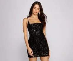 Windsor. Lissie Formal Sequin Mini Dress