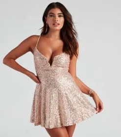 Windsor. Lisa Sequin V-Neck Party Dress