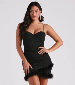 Windsor. Meg Crepe Feather Trim Party Dress