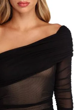 Windsor. Maureen Formal One Shoulder Dress