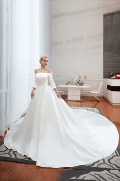 2/3 Long Sleeve Ball Gown White Wedding Dress With Soft Pleats | Simple Luxury Bridal Gwons For Winter Wedding