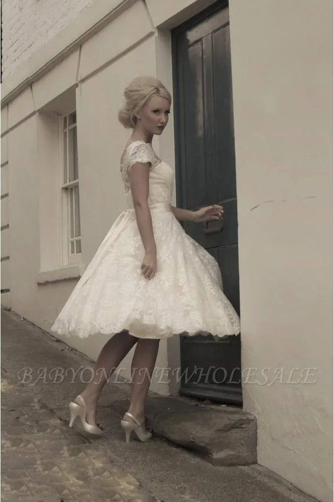 Elegant Short Sleeves Tulle Lace Appliques Mini Wedding Dress - Image 4