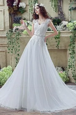 Cute Lace Ivory Wedding Dresses Sheath Sweep Train Backless Cap Sleeves With Appliques