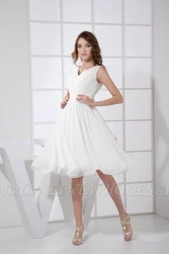 KIMBERLY | A Type V-Neck Chiffon White Bridesmaid Dress With Fold