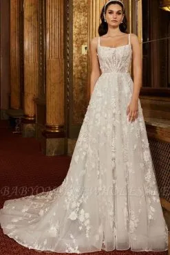 Sweetheart Sleeveless Lace Wedding Dress