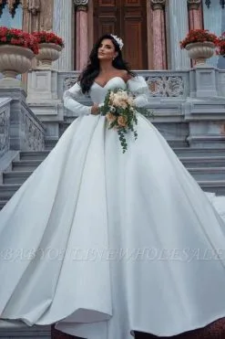Stunning Sweetheart Puffy Sleeves Wedding Dress With Cathedral Train