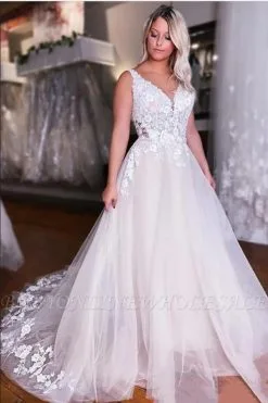 V-neck White Lace Tulle Floor Lenth Wedding Dress