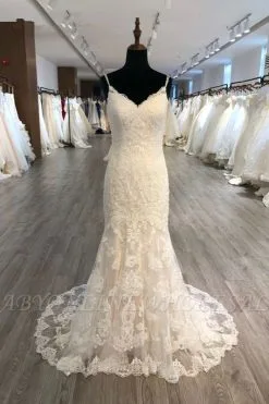 Elegant Spaghetti Strap Sleeveless Mermaid Wedding Dress With Appliques Pearls