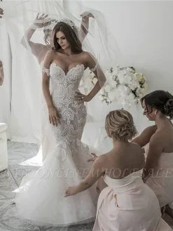 Off-the-Shoulder Sleeveless Mermaid Tulle Chapel Train Wedding Dresses