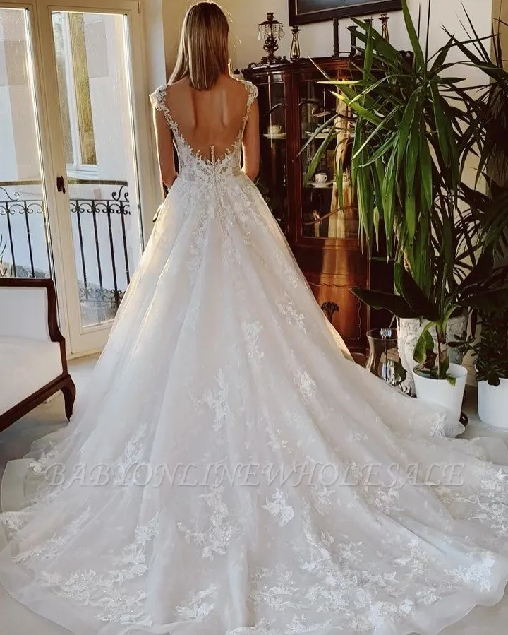 V-Neck A-line Wedding Dress Sleeveless Tulle Lace Appliques Bridal Dress - Image 2