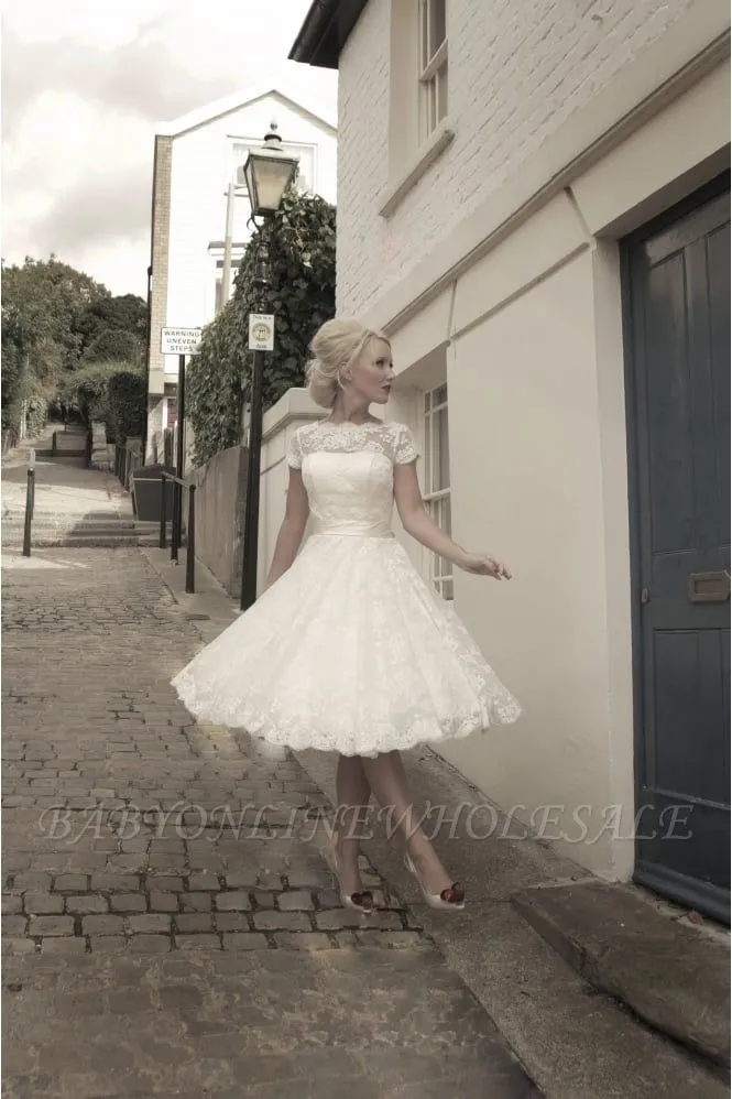 Elegant Short Sleeves Tulle Lace Appliques Mini Wedding Dress - Image 2
