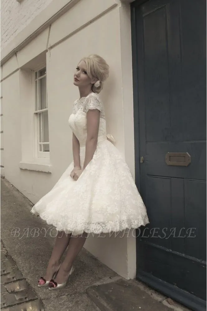 Elegant Short Sleeves Tulle Lace Appliques Mini Wedding Dress - Image 3
