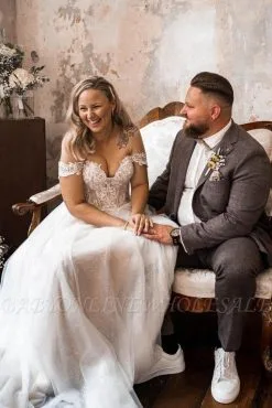 Cap Sleeves Sweetheart White Chiffon Wedding Dress