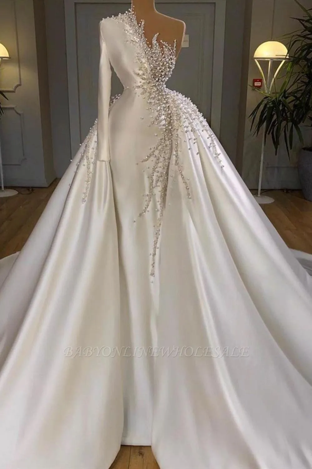 Charming One Shoulder Satin Mermaid Wedding Gowns Pearls Beading Party Gowns