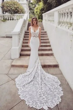 Gorgeous Train Sleeveless V-neck Lace Mermaid Wedding Dresses