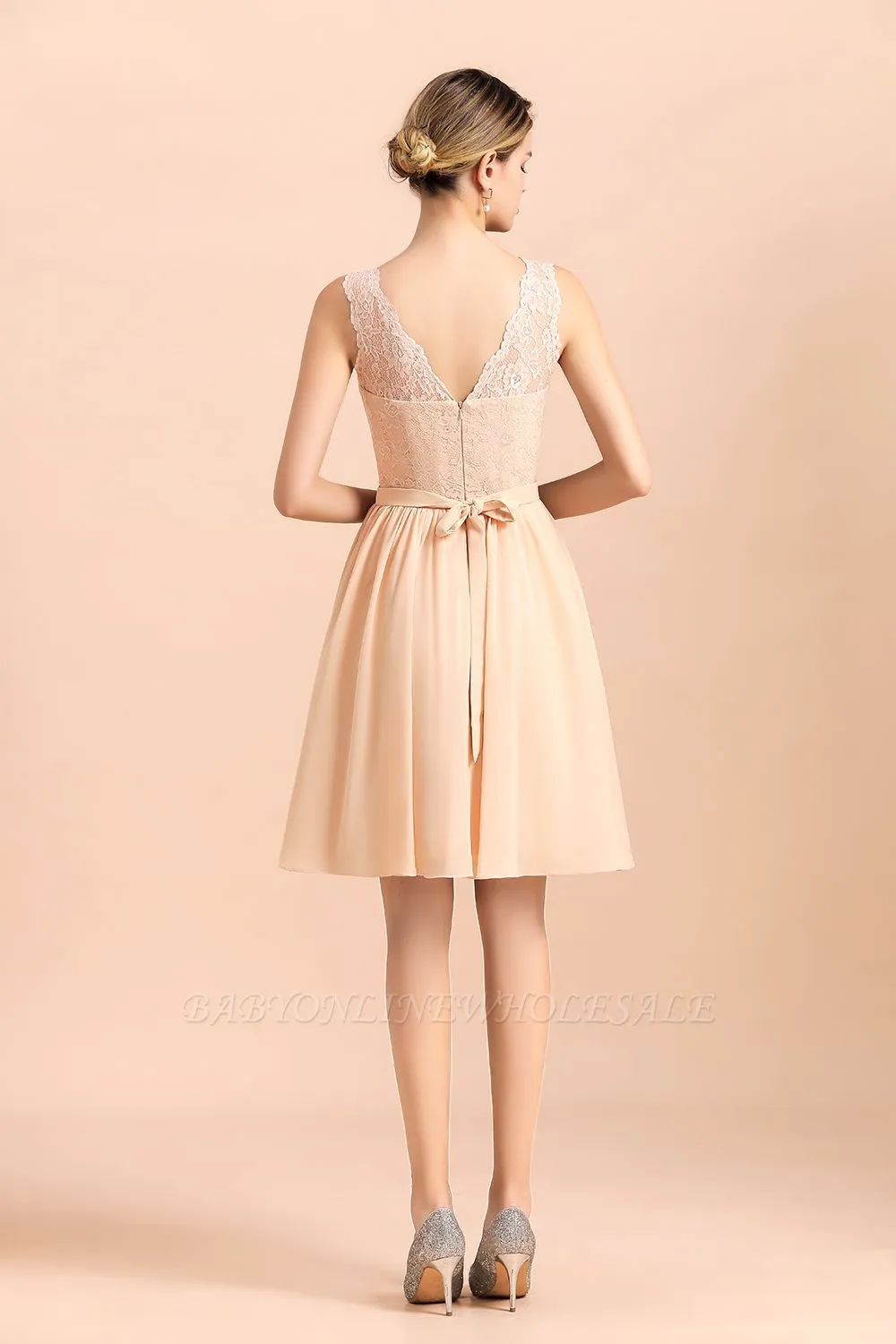 Cute Sleeveless Lace Knee Length Wedding Party Dress - Image 2