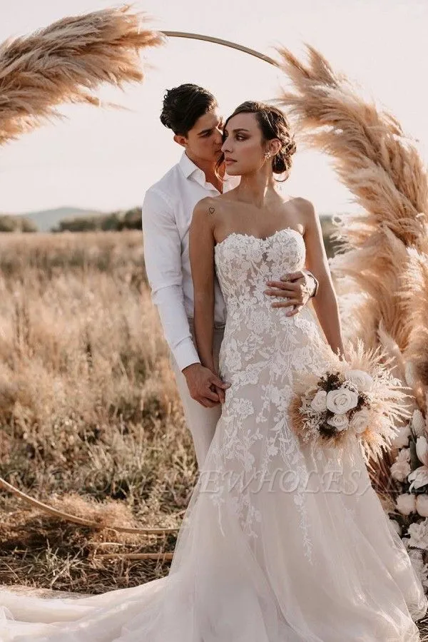 Stylish White Sweeteart Tulle Lace Wedding Dress