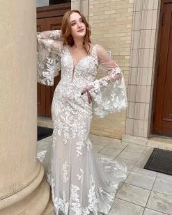 Gorgeous White Ruffle Sleeves Tulle Lace Appliques Mermaid Wedding Dress