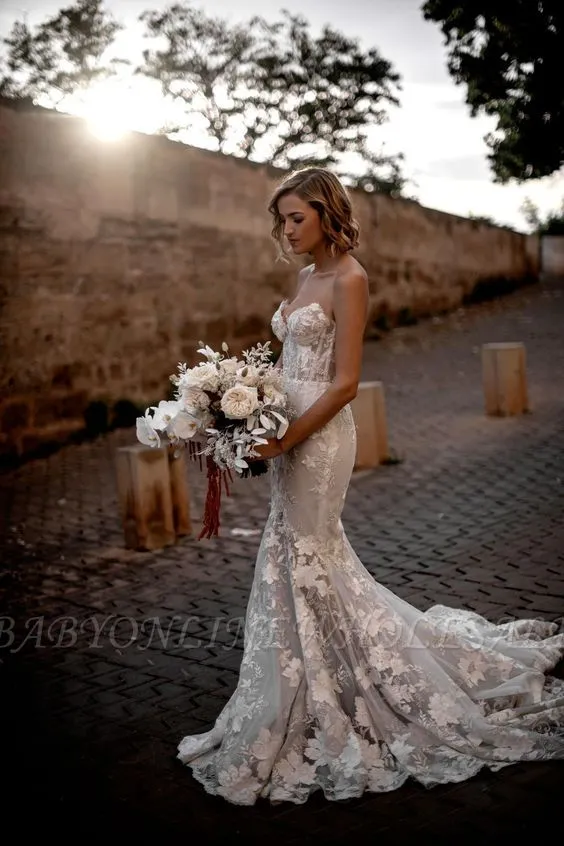 Boho Sweetheart Sleeveless White Appliques Mermaid Bridal Dress - Image 4