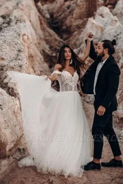 Cap Sleeves Sweetheart Tulle Boho White Summer Beach Wedding Dress