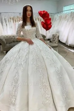 Gorgeous Half Sleeves Satin Lace Appliques Ball Gown Wedding Dress