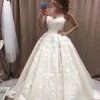 Romantic Sweetheart Sleeveless Wedding Gown With 3D Floral Appliques