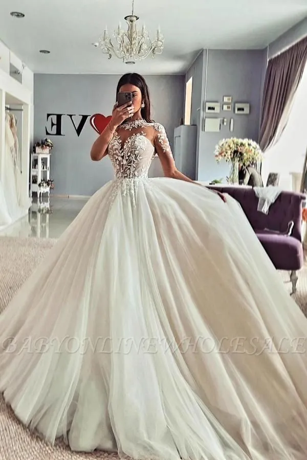 Sweetheart Ivory Ball Gown Romantic Wedding Dress - Image 2