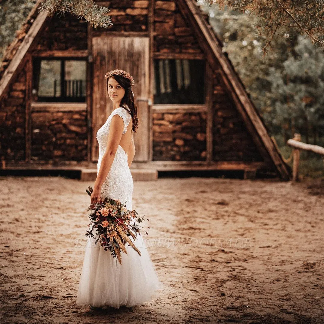 Chic Cap Sleeves White Tulle Lace Bridal Dress - Image 3
