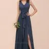 Chic Sleeveless A-line Bridesmaid Dress V-Neck Side Slit Formal Party Dress