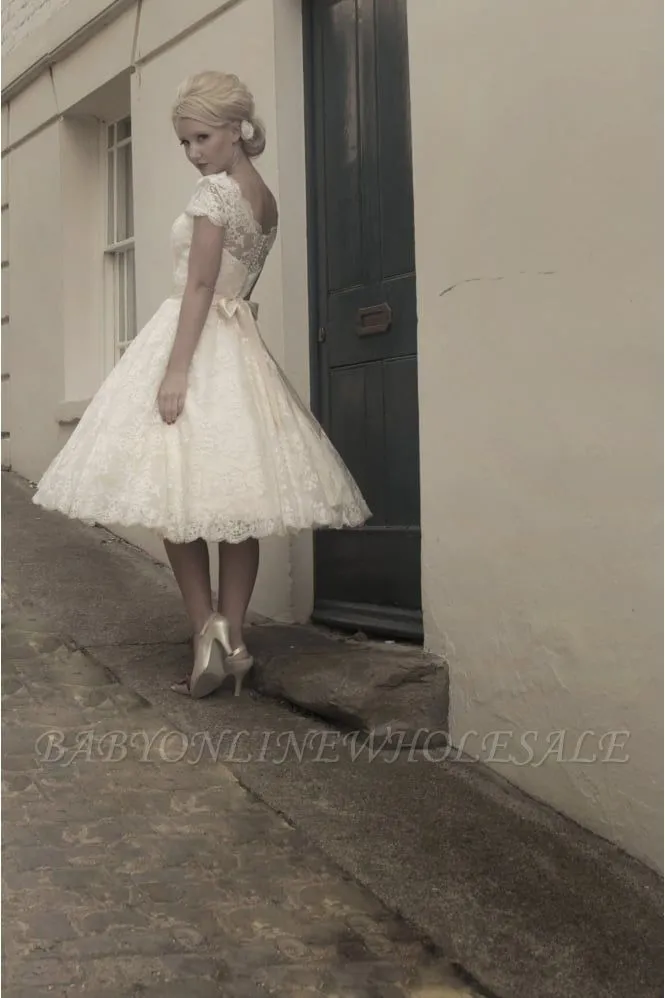 Elegant Short Sleeves Tulle Lace Appliques Mini Wedding Dress - Image 5