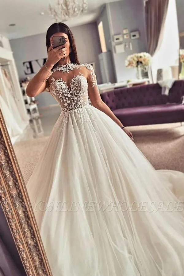 Sweetheart Ivory Ball Gown Romantic Wedding Dress