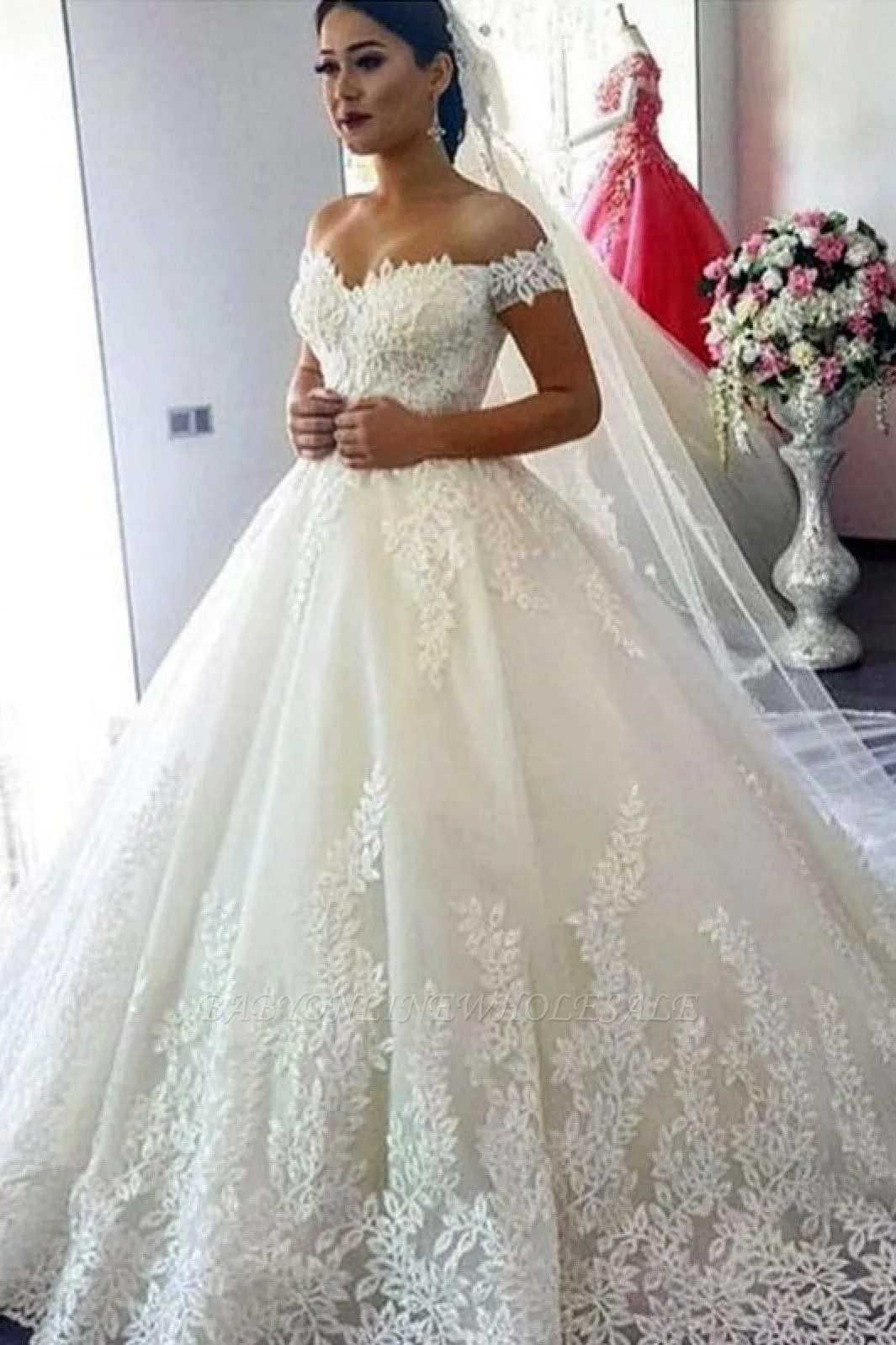Chic Off The Shoulder Ball Gown Wedding Dresses | Lace Appliques Sweetheart Bridal Gowns - Image 2