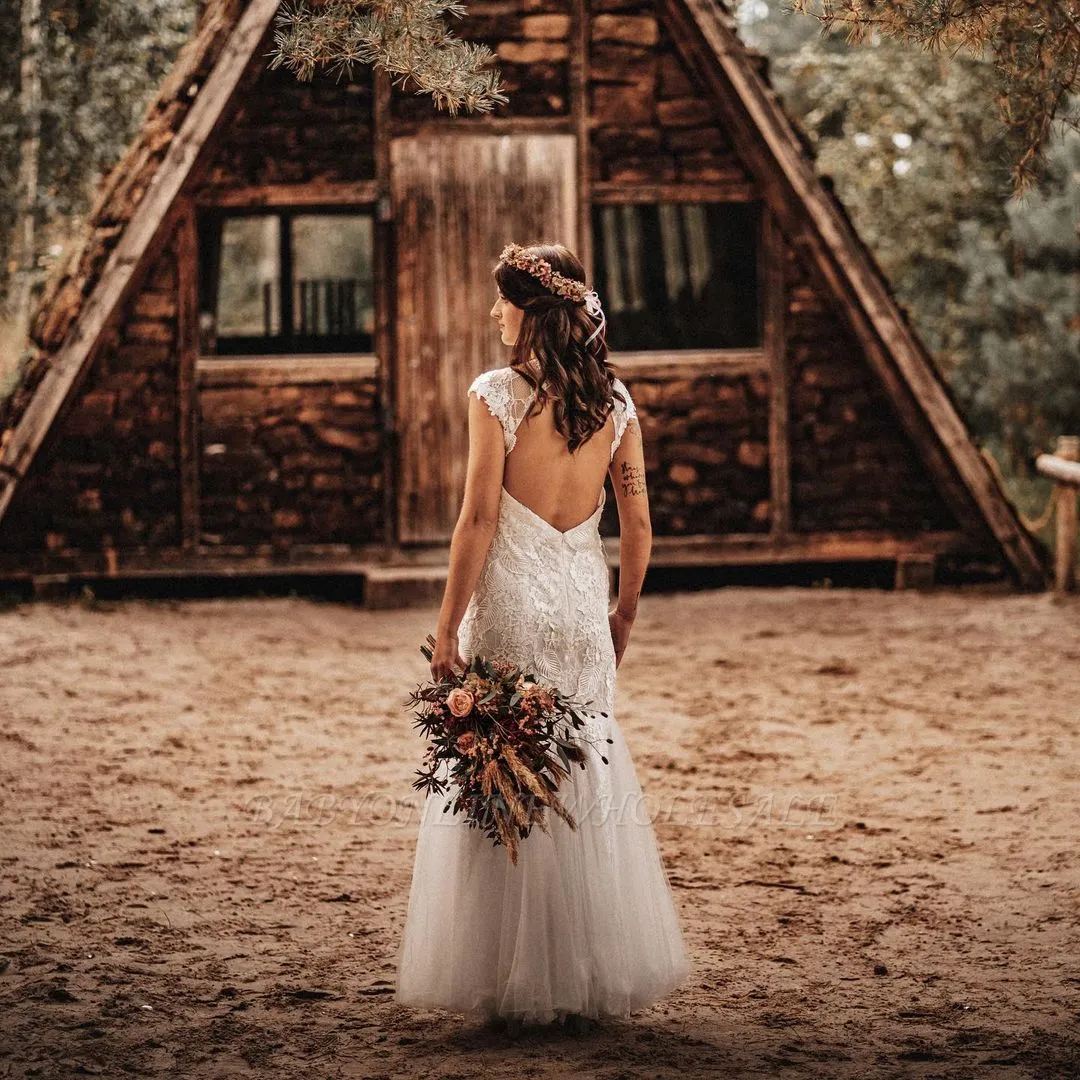 Chic Cap Sleeves White Tulle Lace Bridal Dress - Image 2